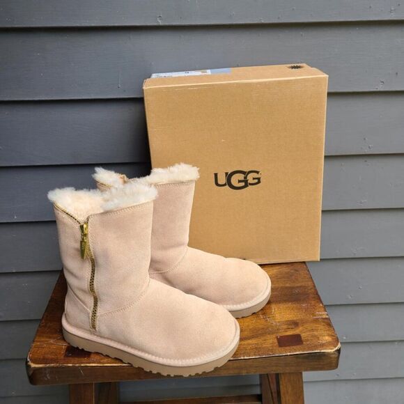 UGG Marice Tan Suede Gold Zip Up Shearling Boots size 6 NEW! NIB! NWT! - Picture 4 of 12